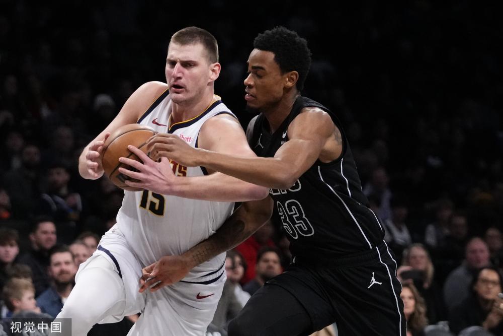 的亮眼表现 的亮眼表现