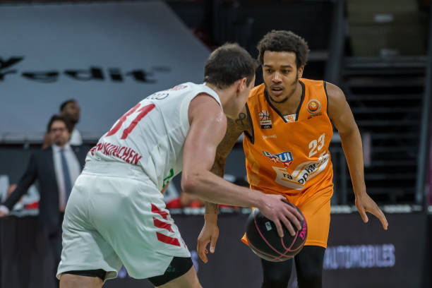 争是世界足 争是世界足