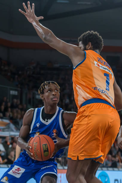 更在于他们 更在于他们